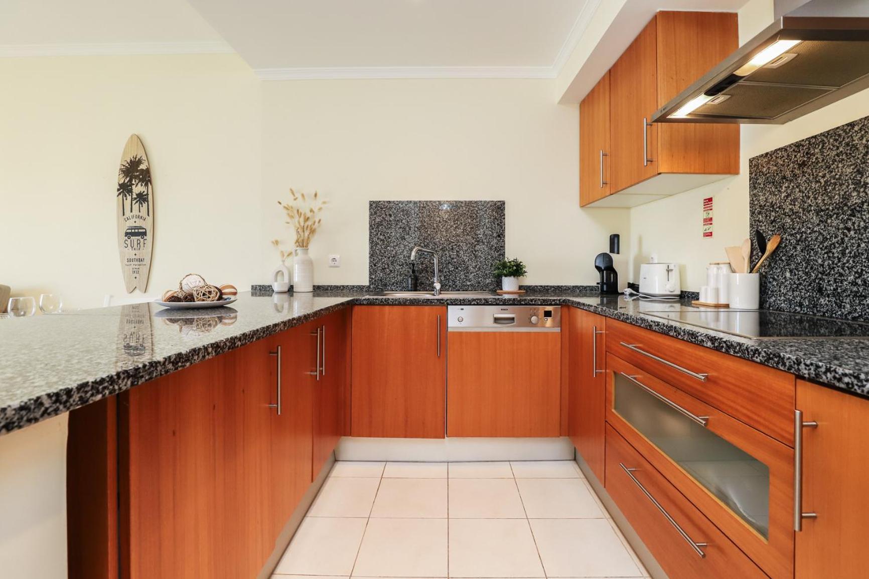Charming Flat 10 Min Walk To Beach Lejlighed Albufeira Eksteriør billede