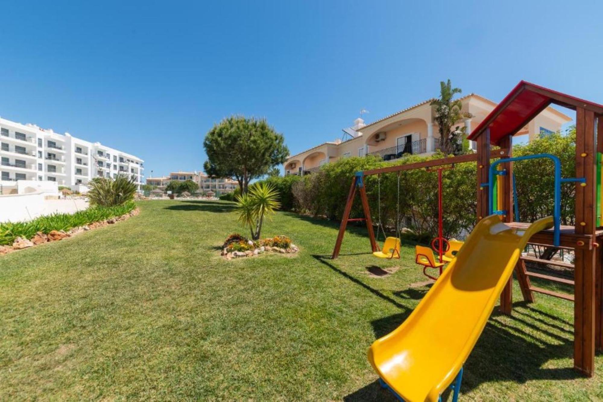 Charming Flat 10 Min Walk To Beach Lejlighed Albufeira Eksteriør billede